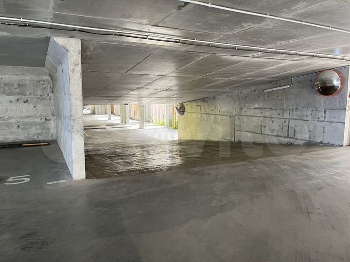 Машиноместо, 14 м²