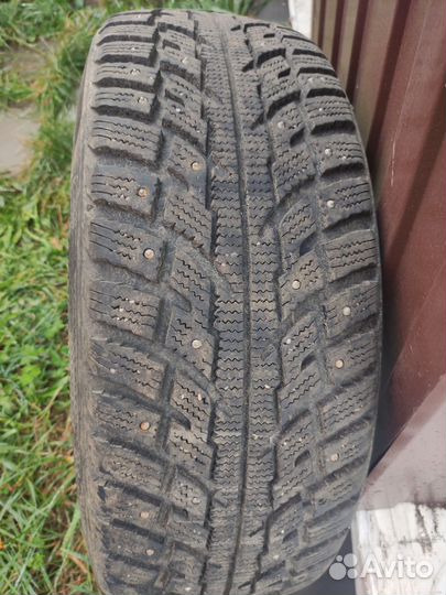 Kumho I'Zen RV Stud KC16 225/60 R17