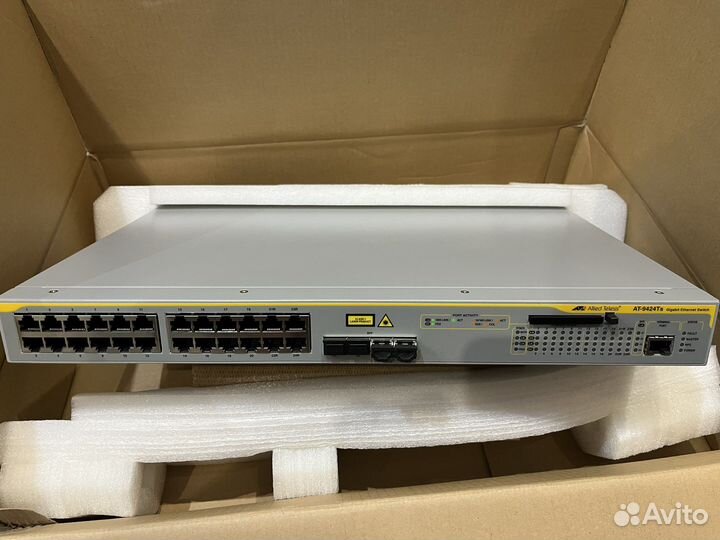 Коммутатор Allied Telesis AT-9424Ts-50 Новый