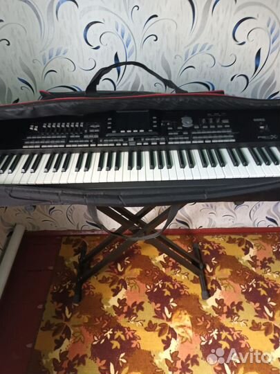 Синтезатор корг па3