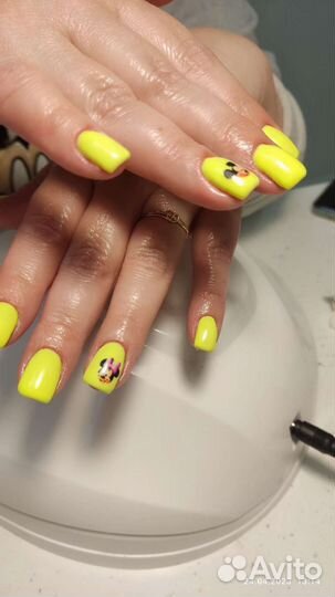 Маникюр педикюр