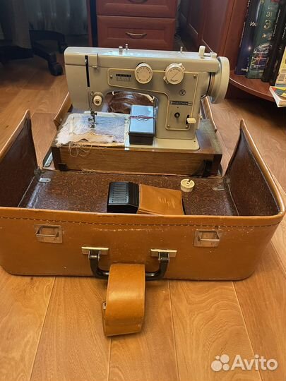 Швейная машинка подольская ручная