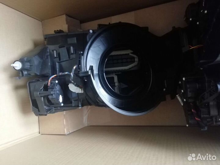 Корпус распределителя кондиционера BMW G20, G01, G