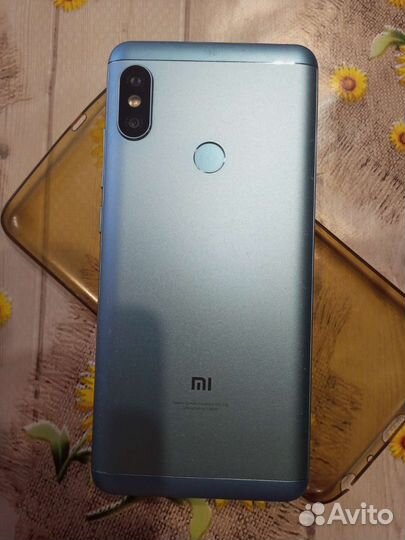 Xiaomi Redmi 5, 4/64 ГБ