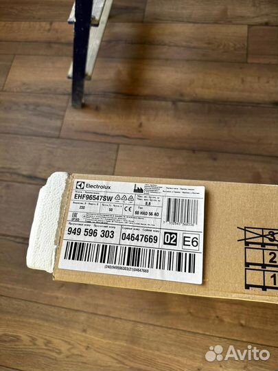 Электрическая варочная поверхность Electrolux