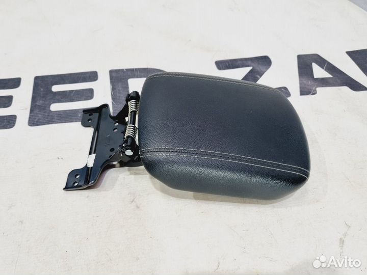 Крышка подлокотника Kia Sportage QL G4FD 2017