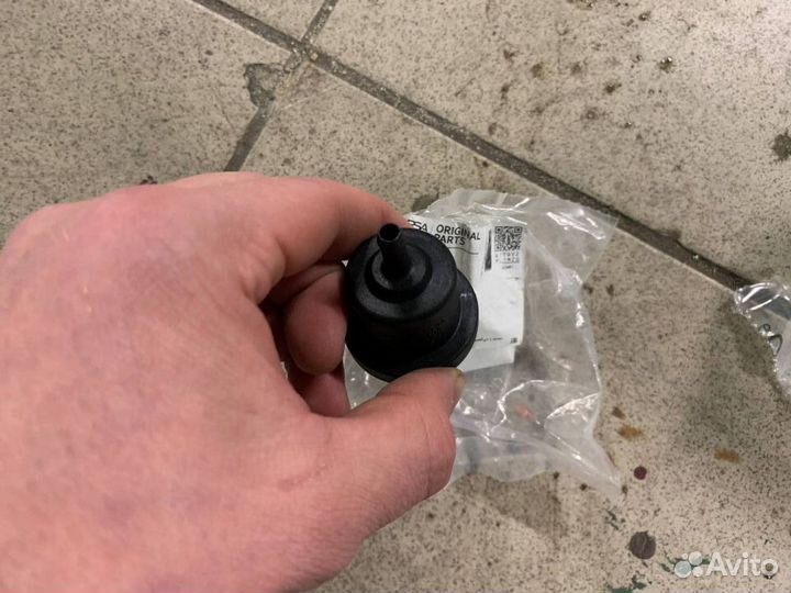 Клапан вентиляции бака citroen C4