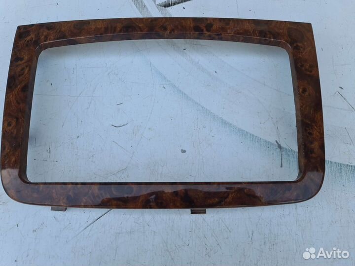 Рамка магнитолы Mercedes W639