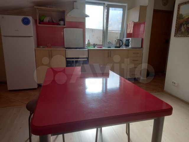 2-к. квартира, 46 м², 3/3 эт.