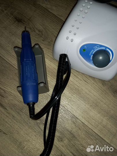 Аппарат для маникюра Strong 210