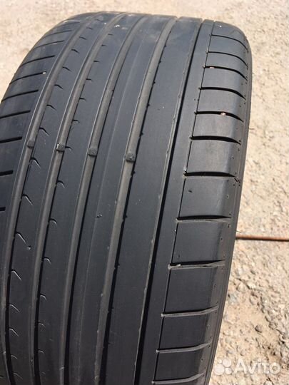 Dunlop SP Sport Maxx GT 275/30 R20