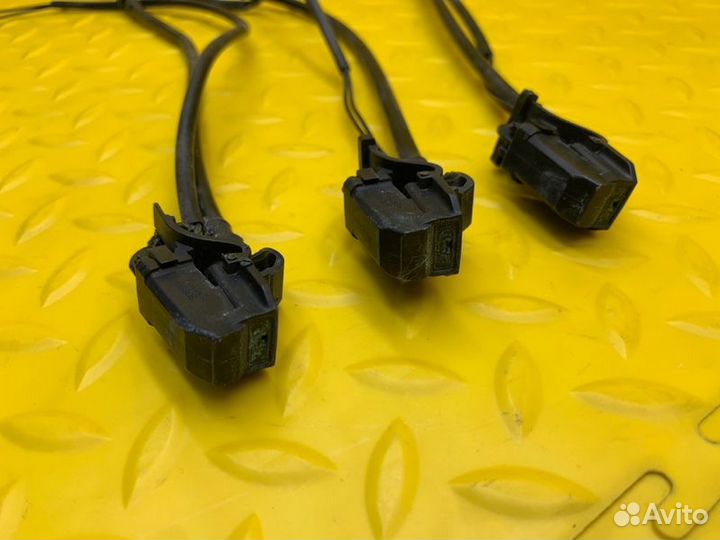 Форсунка омывателя с обогревом Ford Kuga легковой