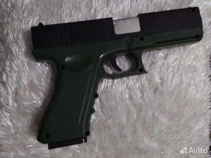 Пистолет glock 18 игрушечный с выбросом гильз