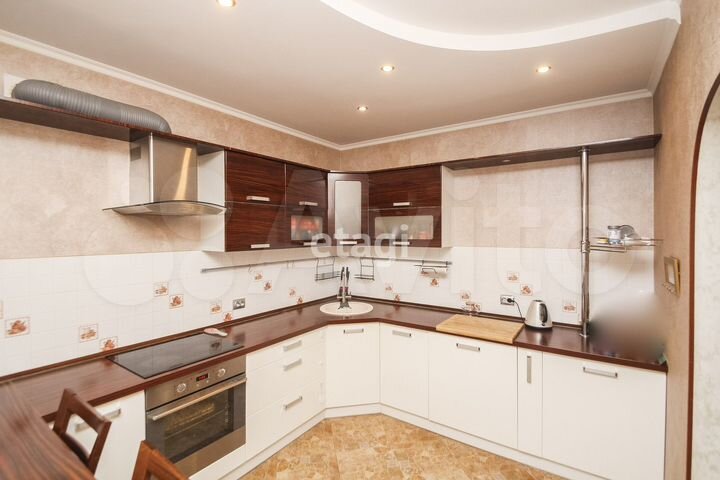 2-к. квартира, 80,1 м², 8/9 эт.