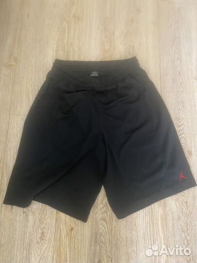 Шорты спортивные