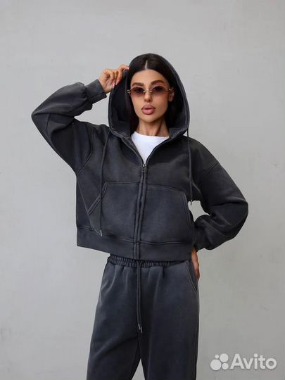 Спортивный костюм женский