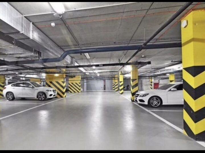 Машиноместо, 14 м²