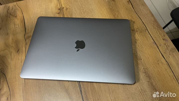 Ноутбук MacBook Pro 13 2020 M1 8/256Gb