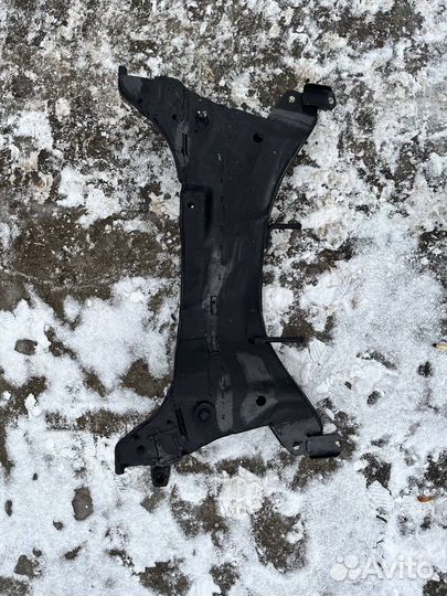 Подрамник балка моторная Lancer 9 Outlander