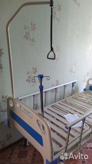 Медицинская кровать для лежачих больных