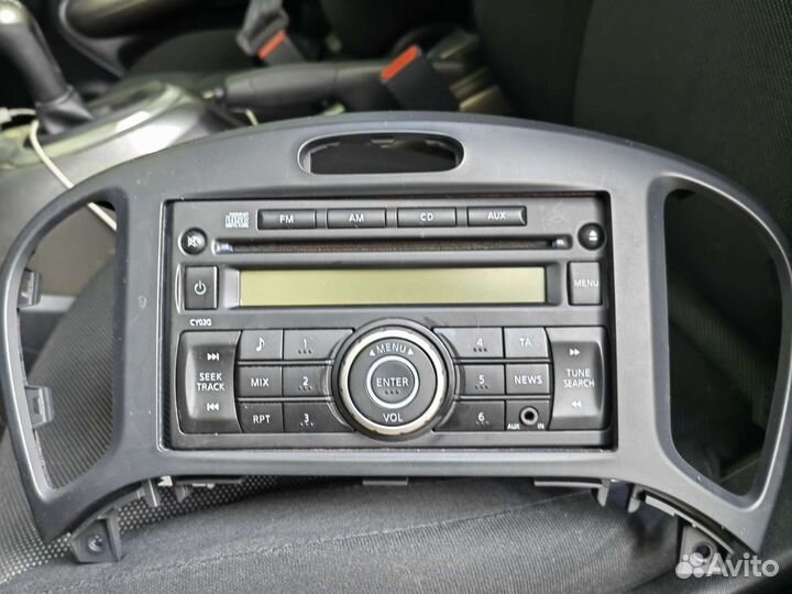 Штатное головное устройство Ниссан Juke