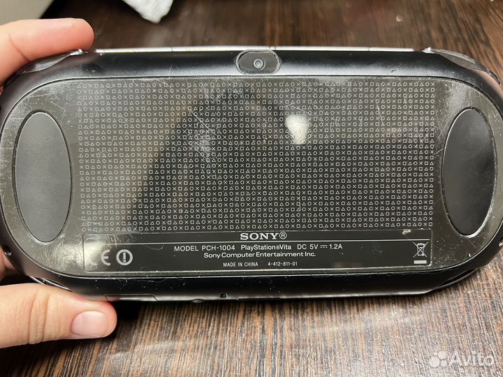 Sony playstation Vita PCH-1004 на доставке