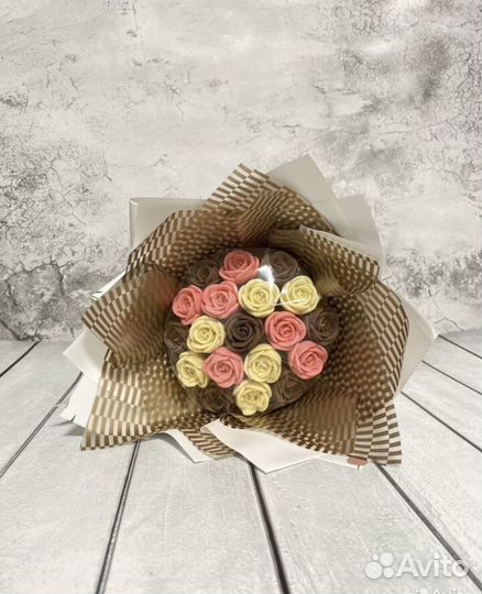 Клубника в шоколаде съедобные букеты