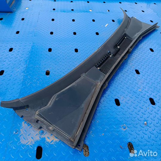 Жабо дождевик Chevrolet Niva