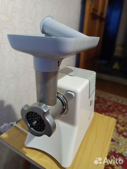 Мясорубка электрическая moulinex