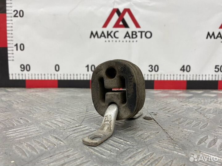 Б/У подушка глушителя (крепления, кронштейн