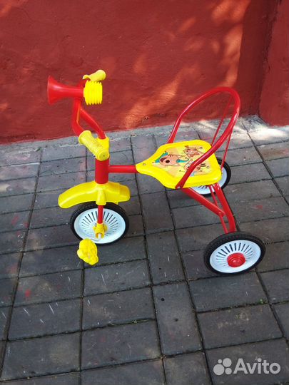 Трехколесный велосипед детский