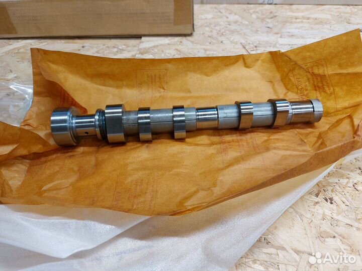 Распредвал впускной левый Subaru Legacy/Forester