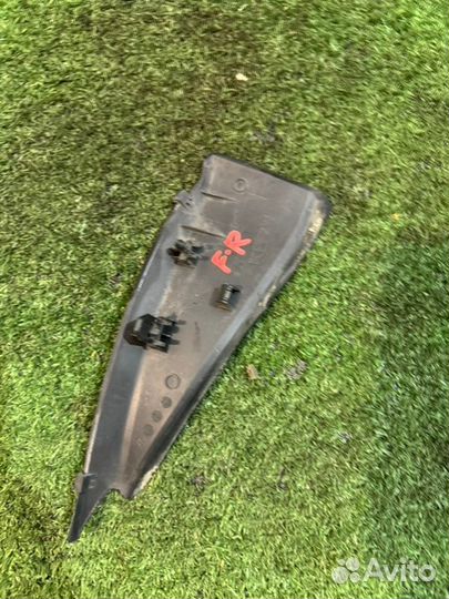 Уголок жабо передний правый Mazda Cx-8 KG2P