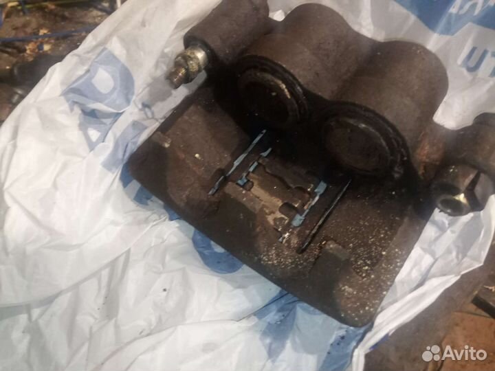 Суппорт ford transit до 2000 г в