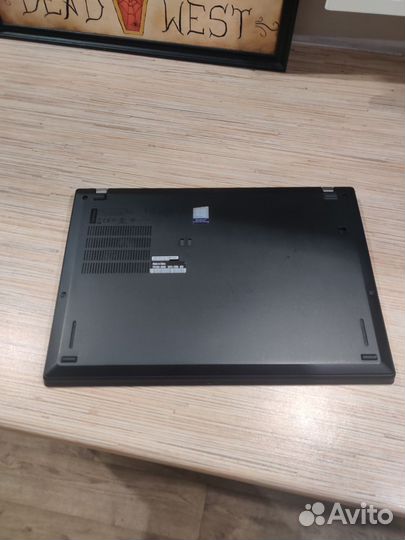 Thinkpad x390 i5-8365u/16gb