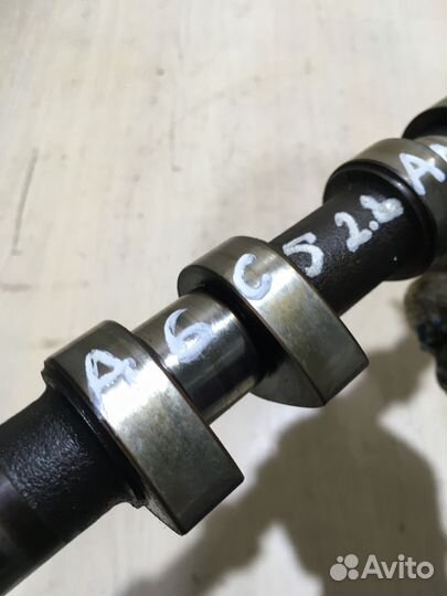 Распредвал выпускной левый Ауди A6 C5 2.8 AMX
