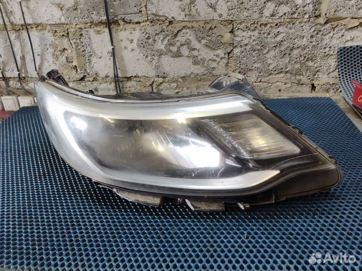 Фара правая Kia Rio 3 рестайлинг
