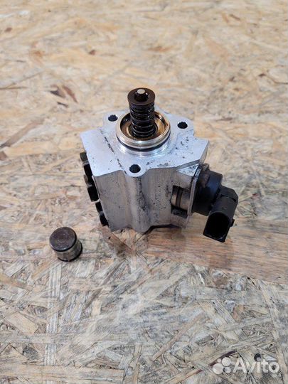 Насос топливный высокого давления (тнвд) Audi A3 8