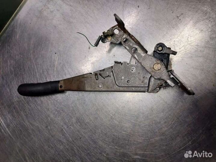 Рычаг ручного тормоза (ручник) Renault Laguna 1