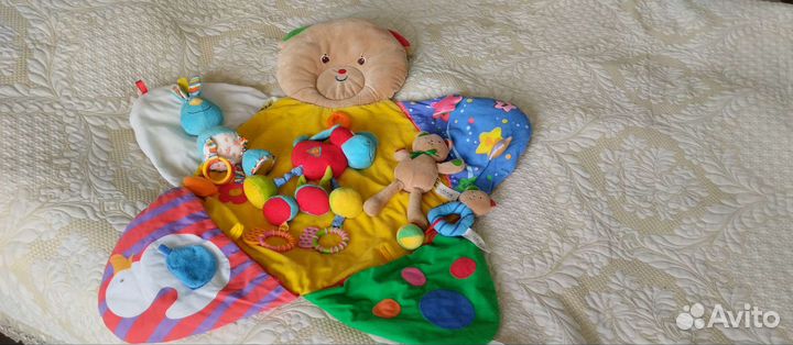 Коврик+игрушки