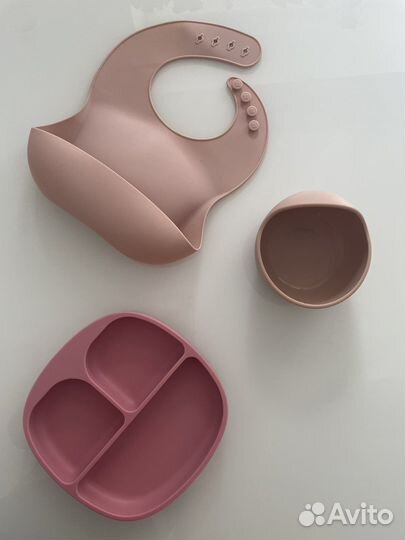 Силиконовые тарелки и нагрудник для прикорма