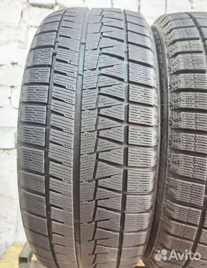 Bridgestone Blizzak Revo GZ 215/50 R17 98T