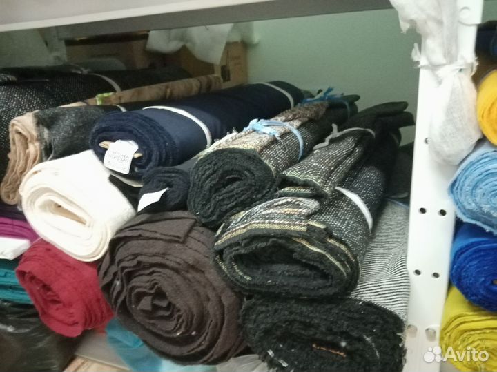 Ткани полушерстяные костюмные и пальтовые