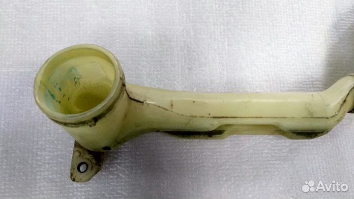 Горловина бачка омывателя Volkswagen Touareg 1