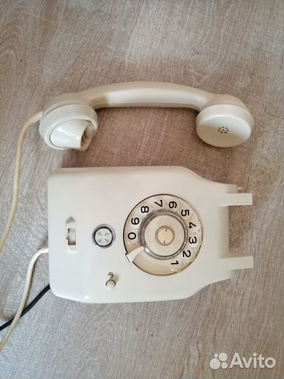 Телефоны старинные Ericsson Zenith Schrack 1948 г