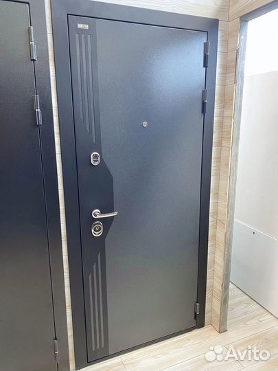 Входная дверь