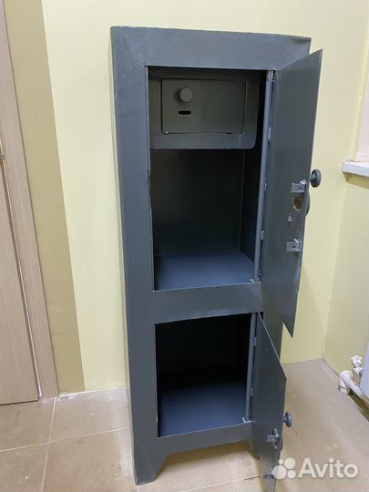 Сейф металлический советский