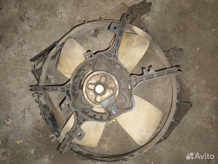 Диффузор радиатора Toyota Raum EXZ10 5E-FE 2000