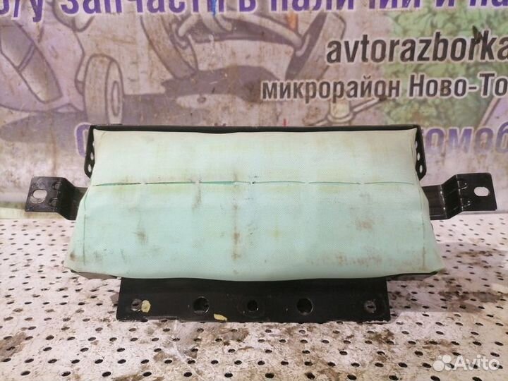 Подушка безопасности в торпедо Hyundai Elantra xd