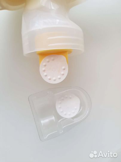 Молокоотсос medela ручной